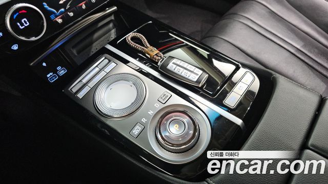 Genesis G80 2022 — photo 12