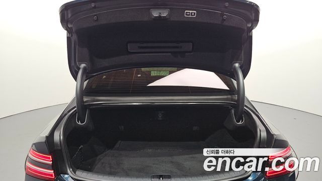 Genesis G80 2022 — photo 21