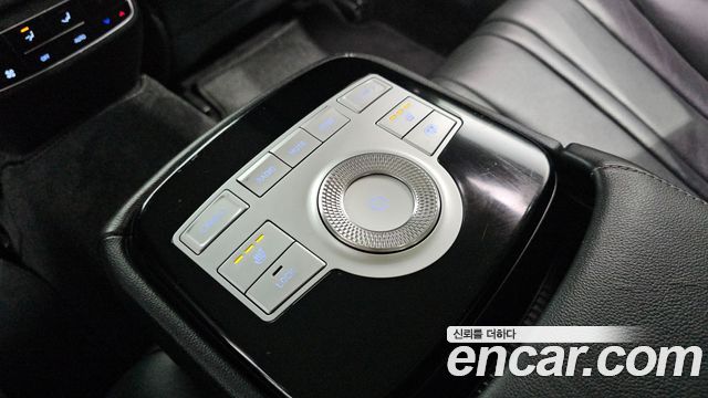 Genesis G80 2022 — photo 22