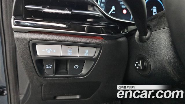 Genesis G80 2022 — photo 26