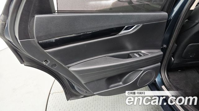 Genesis G80 2022 — photo 15