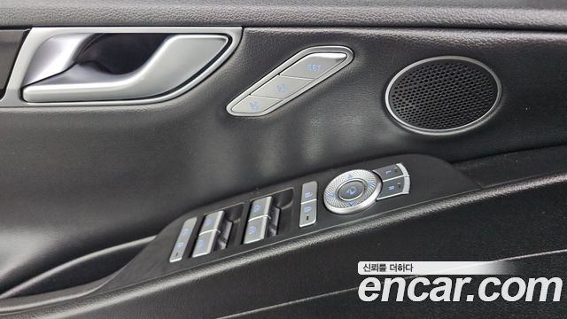 Genesis G80 2022 — photo 28