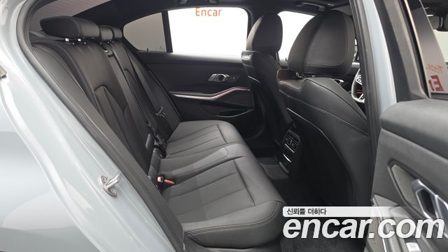 BMW 3-Series 2026 — photo 17