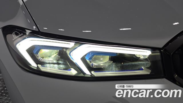 BMW 3-Series 2026 — photo 8