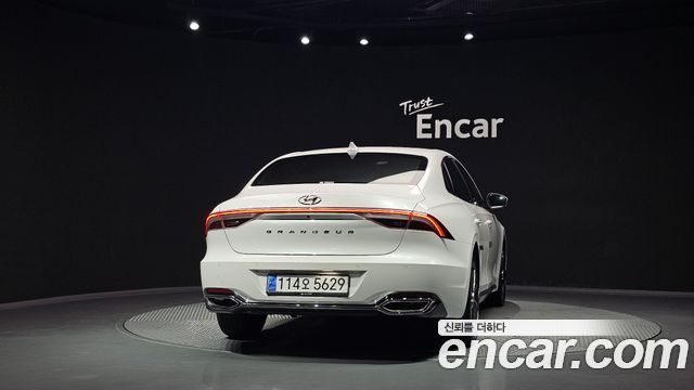 Hyundai Grandeur 2022 — photo 4