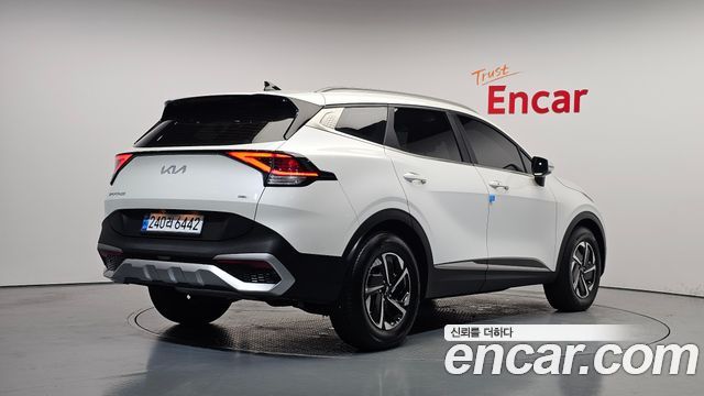 Kia Sportage 2022 — photo 2