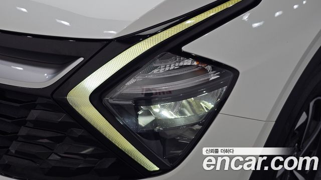 Kia Sportage 2022 — photo 8