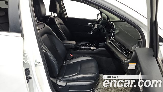 Kia Sportage 2022 — photo 16