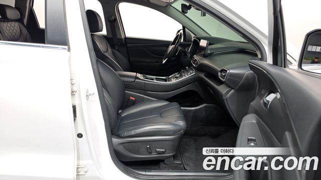 Hyundai Santafe 2021 — photo 11