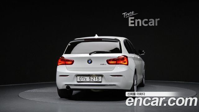 BMW 1-Series 2019 — photo 4