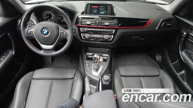 BMW 1-Series 2019 — photo 10