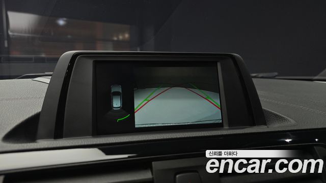 BMW 1-Series 2019 — photo 20