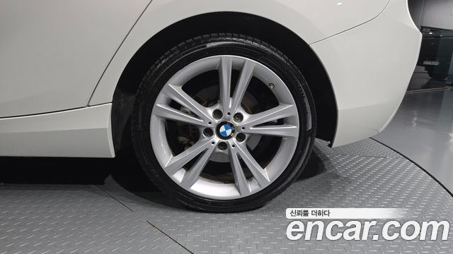 BMW 1-Series 2019 — photo 7