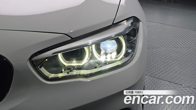 BMW 1-Series 2019 — photo 8