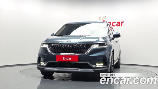 Kia Canival 2021 — photo 3