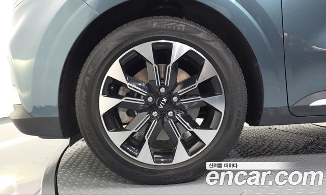 Kia Canival 2021 — photo 5