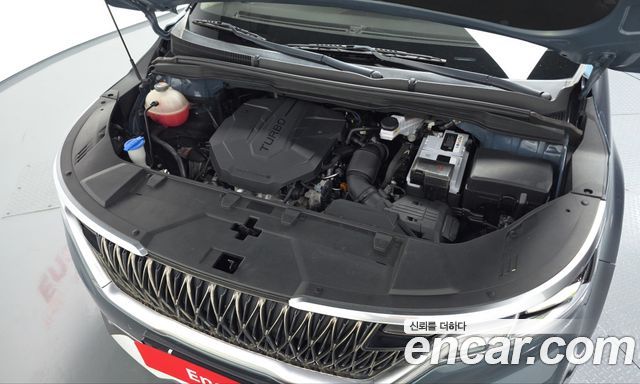 Kia Canival 2021 — photo 6