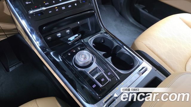 Kia Canival 2021 — photo 12