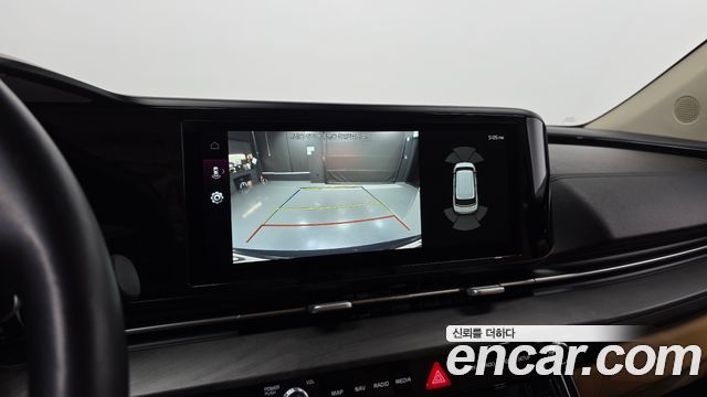 Kia Canival 2021 — photo 21