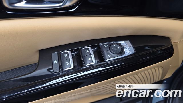 Kia Canival 2021 — photo 28