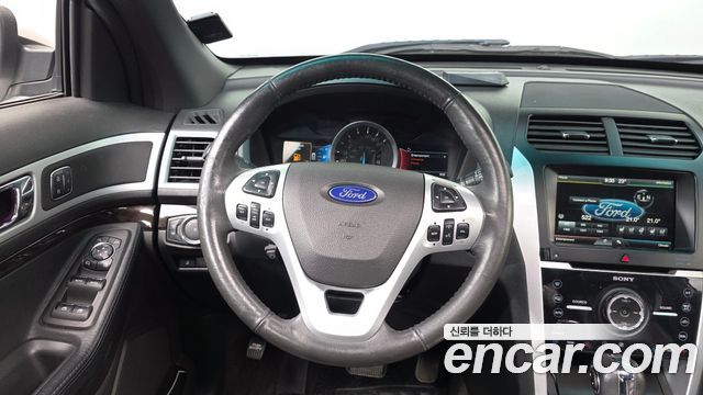 Ford Explorer 2016 — photo 13
