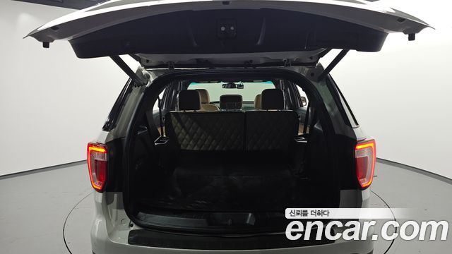 Ford Explorer 2016 — photo 20