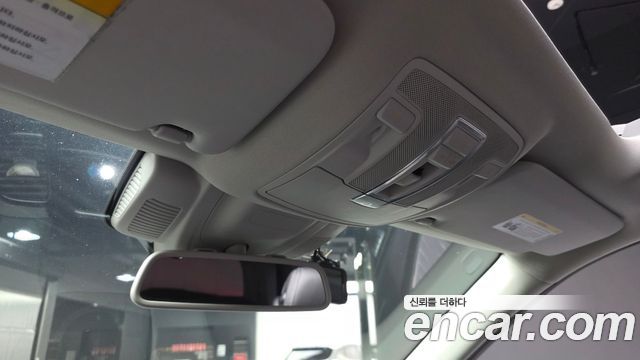 Mercedes-Benz GLS-Class 2017 — photo 19