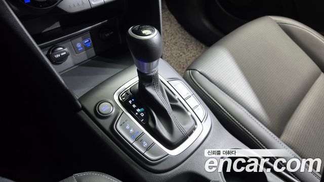 Hyundai Kona 2018 — photo 12