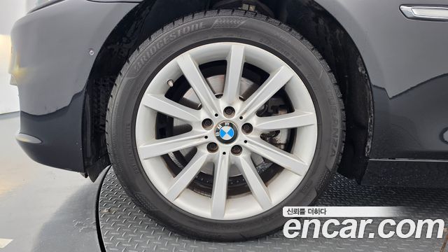 BMW 5-Series 2015 — photo 5