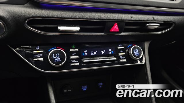 Hyundai Sonata 2023 — photo 17
