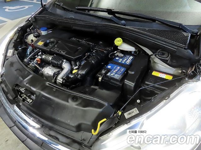 Peugeot 208 2013 — photo 19