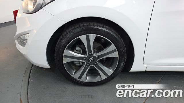 Hyundai AVANTE 2014 — photo 5