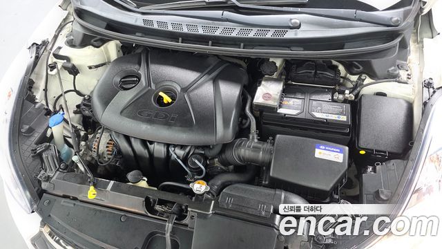 Hyundai AVANTE 2014 — photo 6