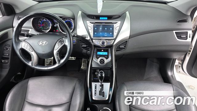 Hyundai AVANTE 2014 — photo 7