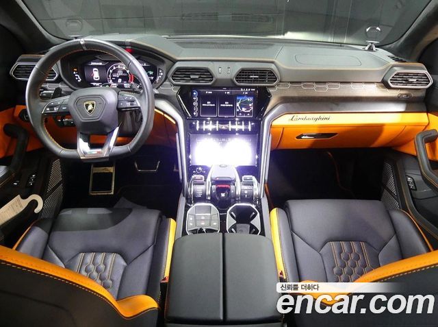 Lamborghini Urus 2024 — photo 6