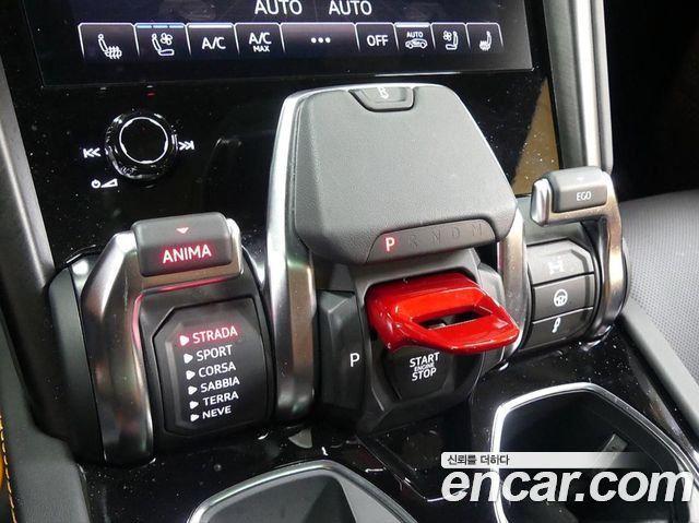 Lamborghini Urus 2024 — photo 8