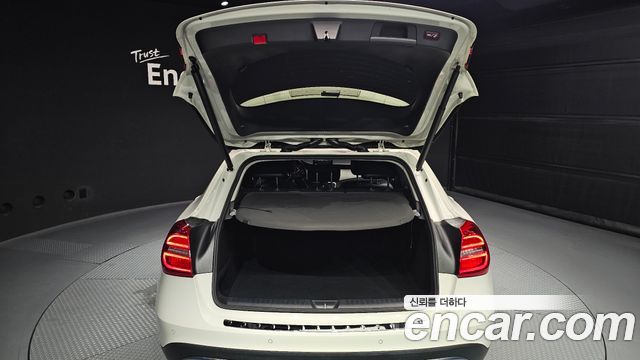 Mercedes-Benz GLA-Class 2017 — photo 20