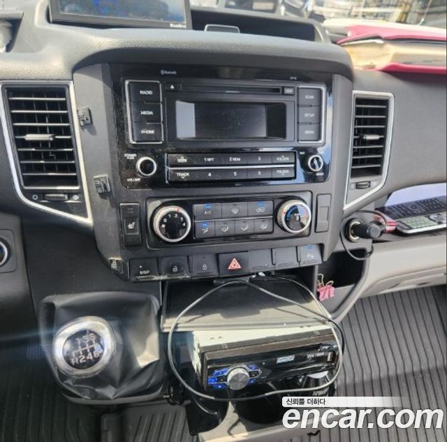 Hyundai Solati 2015 — photo 10