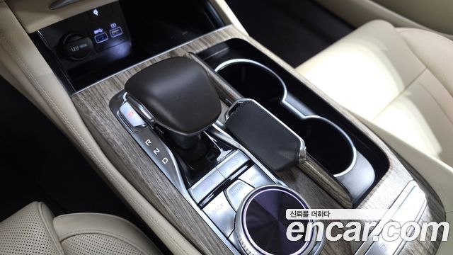 Kia K9 2022 — photo 12