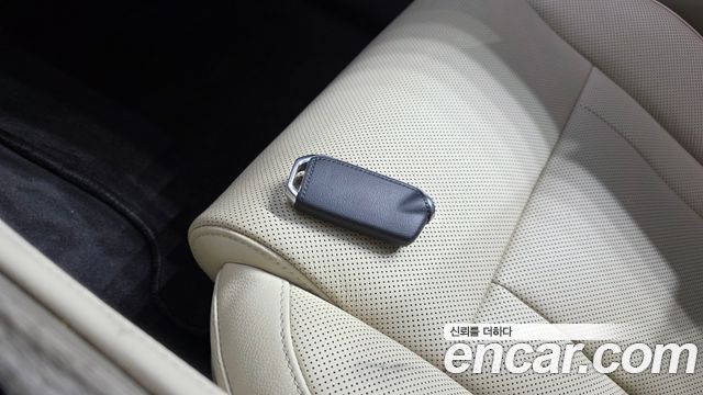 Kia K9 2022 — photo 22