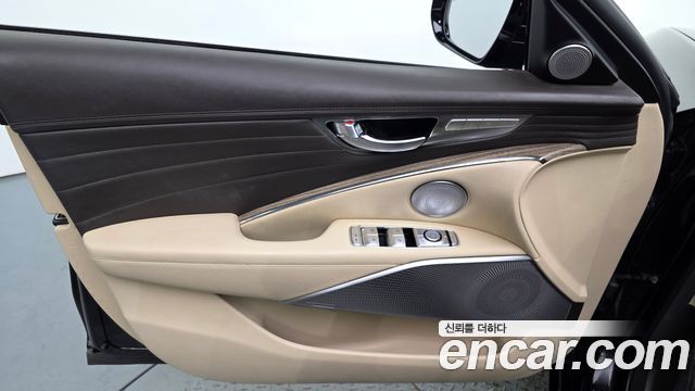 Kia K9 2022 — photo 14