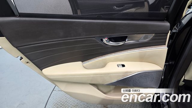 Kia K9 2022 — photo 15
