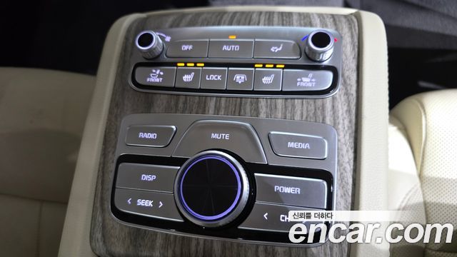 Kia K9 2022 — photo 36