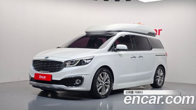 Kia Canival 2017 — photo 1