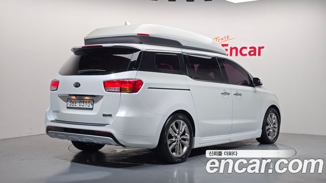 Kia Canival 2017 — photo 2