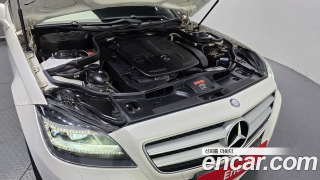 Mercedes-Benz CLS-Class 2012 — photo 6