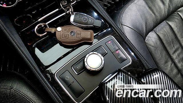 Mercedes-Benz CLS-Class 2012 — photo 17