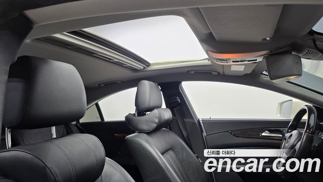 Mercedes-Benz CLS-Class 2012 — photo 20