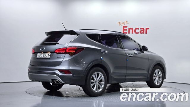 Hyundai Santafe 2016 — photo 2