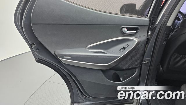 Hyundai Santafe 2016 — photo 15